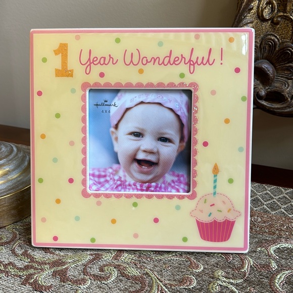 Hallmark Photo Frame First Birthday - Picture 1 of 4